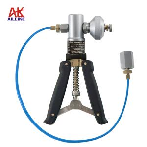 Operating Procedures for the Calibration, Testing and Measurement of Pressure Gauges Using the Aileko Hand-held Pneumatic Pump