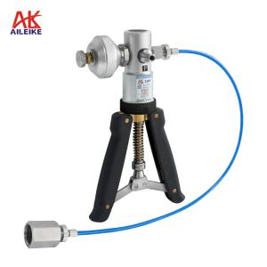 AILEIKE103SC Ручной пневматический насос для морского калибратора давления Диапазон от -0,91 до 2 бар Резьба M20 x 1,5